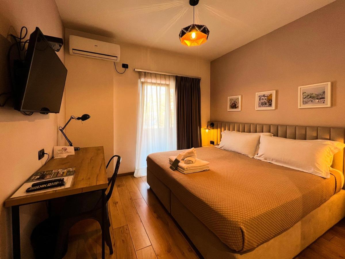 Oda Hotel Tirana Exterior photo